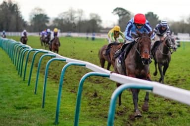 Today's Horse Racing Tips: Monday 7th February